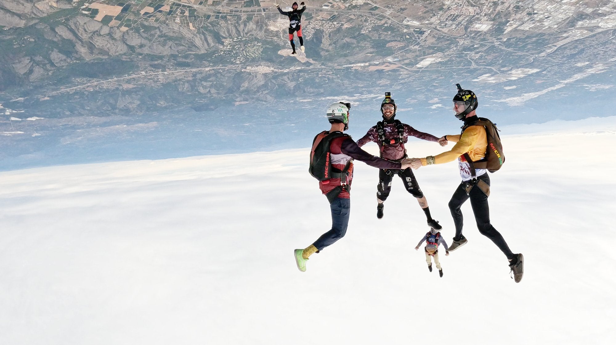 How Your Skydiving Gear Colors Reflect Your Personality